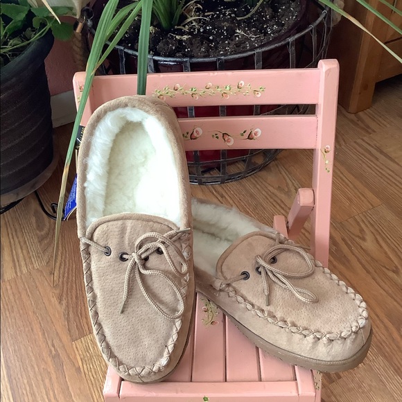 Old Friend Shoes - NWT 🌟 $80 Sheepskin Suede Mocs Old Friend Wmns 11